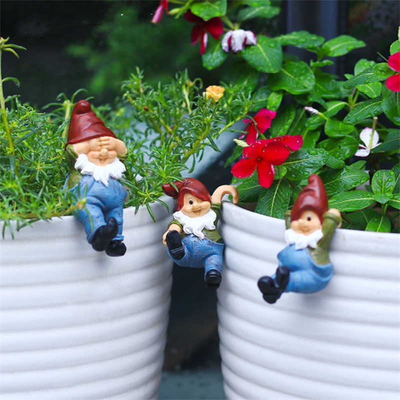 happy garden gnome pot hangers