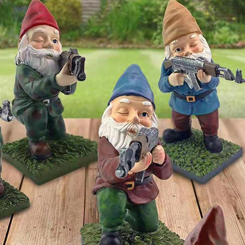 Funny Army Garden Gnome Holding A Gun Statue Desktop Lawn Decoration Characters Military Crafts Garden Decoration Ornaments.